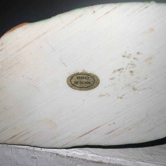 VINTAGE DISNEY -MICKEY AND MINNIE MOUSE - SITTING ON BENCH UNDER TREE WITH CLOCK - Picture 4 of 5